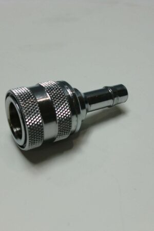 Suzuki Female fuel line fitting 5/16"