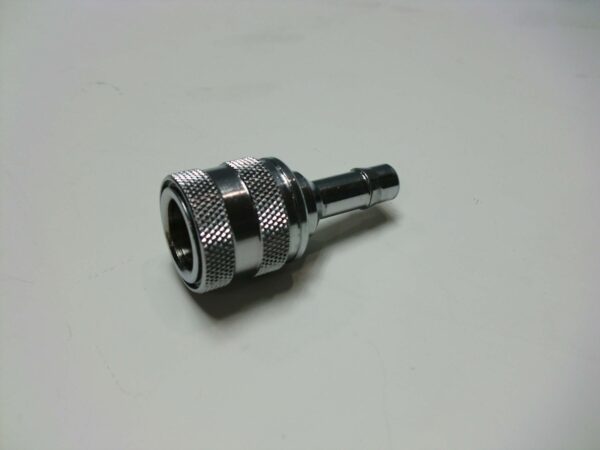 Suzuki Female fuel line fitting 5/16"
